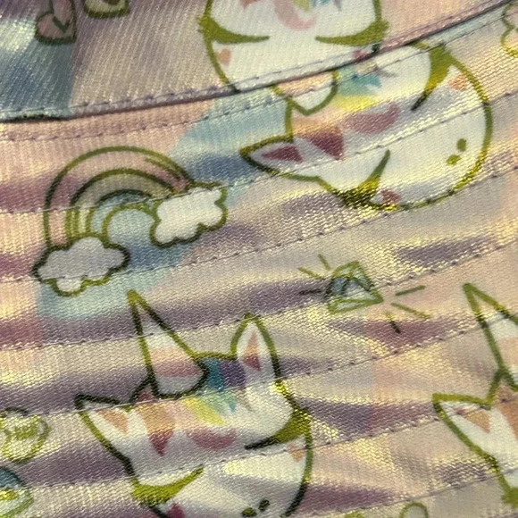 OMG ACCESSORIES Kid’s Miss Gwen Holographic Bucket Hat Unicorn Rainbows - Picture 7 of 8